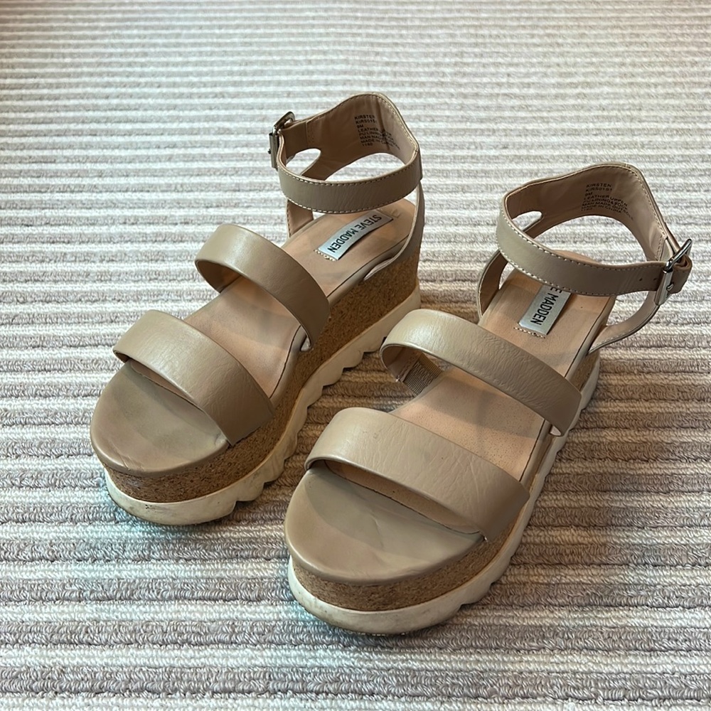 Steve Madden nude platform sandals